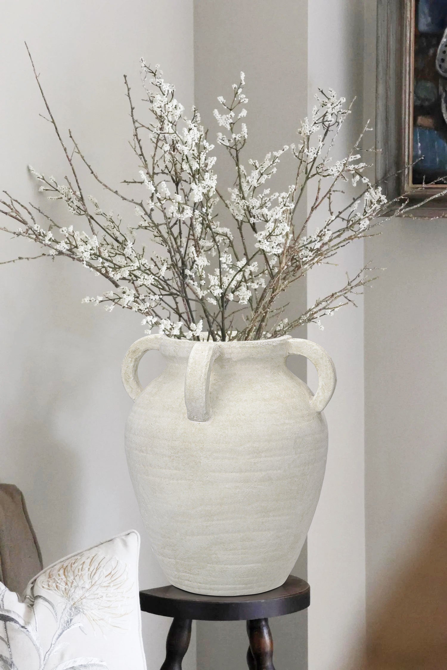 The Stories Behind Vases: How Cultures Worldwide Shape These Everyday Artworks